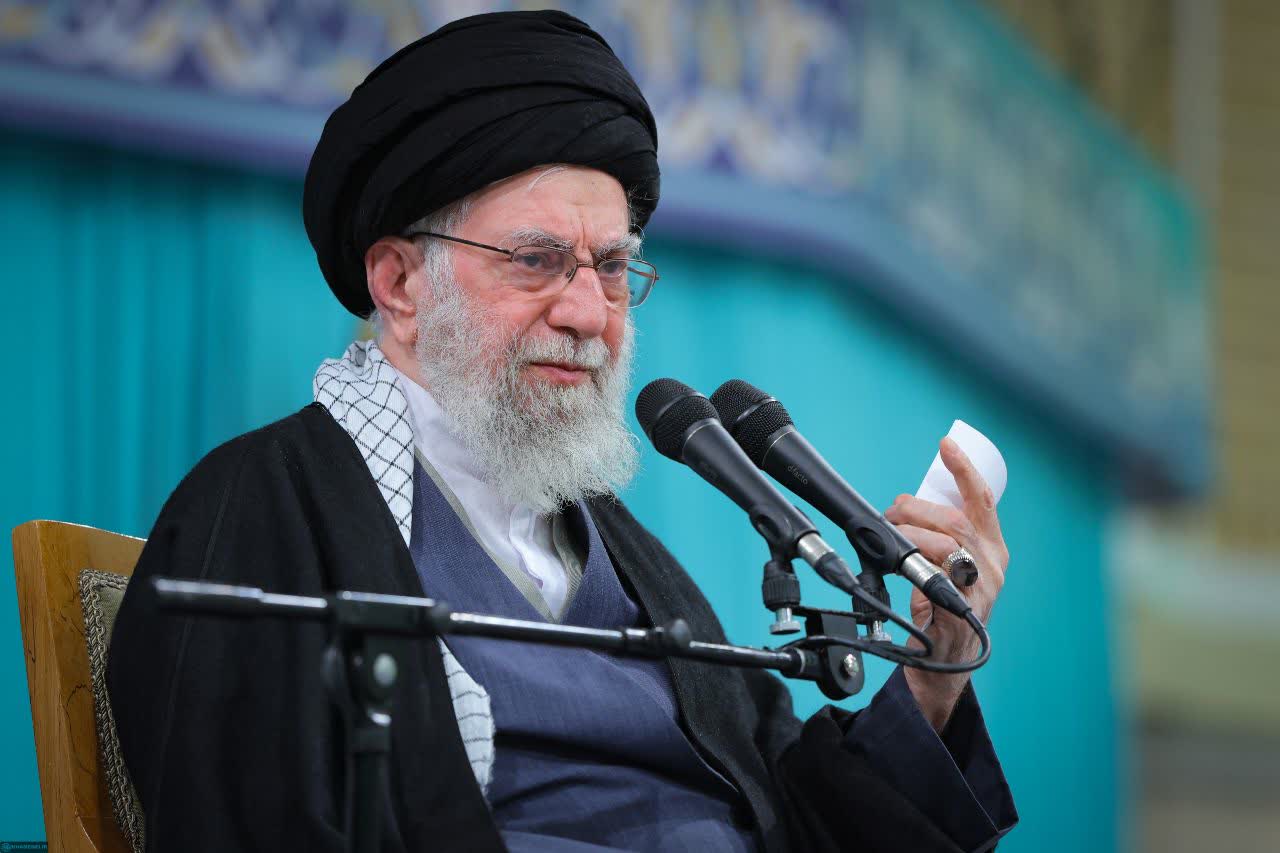 ما رییس جمهور آمریکا را مجرم می دانیم ما رییس جمهور آمریکا را مجرم می دانیم