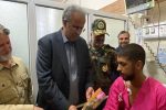 خدمت‌رسانی بی‌وقفه به مجروحان حادثه بمپور