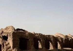کاروانسرای فرنگی، نگین تاریخی در قلب کویر سیستان