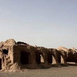 کاروانسرای فرنگی، نگین تاریخی در قلب کویر سیستان
