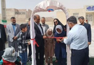 افتتاح زمین چمن مصنوعی مدرسه استثنایی در هامون